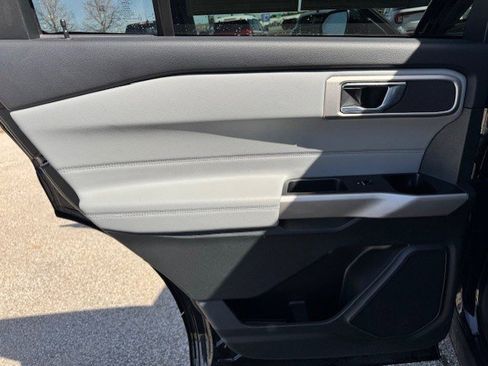 Certified 2024 Ford Explorer XLT w/ Equipment Group 202A image 22