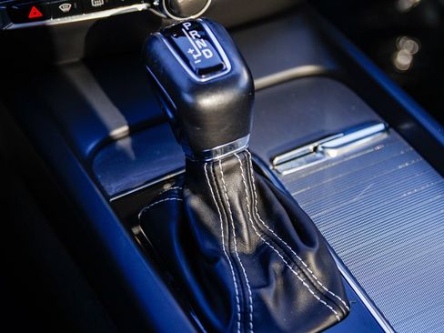 Used 2021 Volvo V60 T6 R-Design w/ Advanced Package image 25