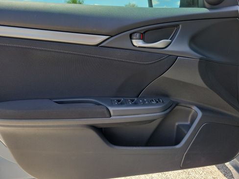 Used 2021 Honda Civic EX image 11