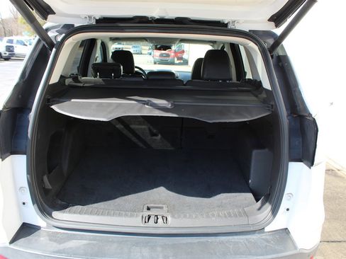 Used 2017 Ford Escape SE w/ Equipment Group 201A FWD image 15