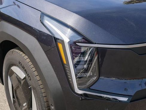 New 2026 Kia EV9 Wind image 11
