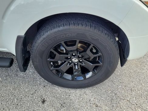 Used 2019 Nissan Frontier SV w/ Value Truck Package RWD image 7