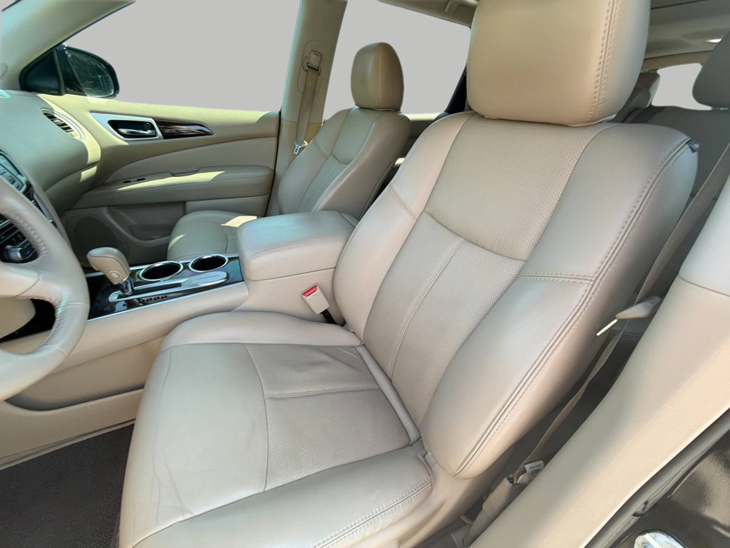 Used 2015 Nissan Pathfinder Platinum w/ Cargo Package FWD image 16