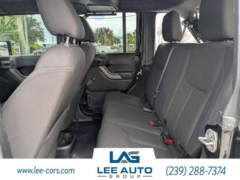 Used 2015 Jeep Wrangler Unlimited Sport w/ Connectivity Group image 10