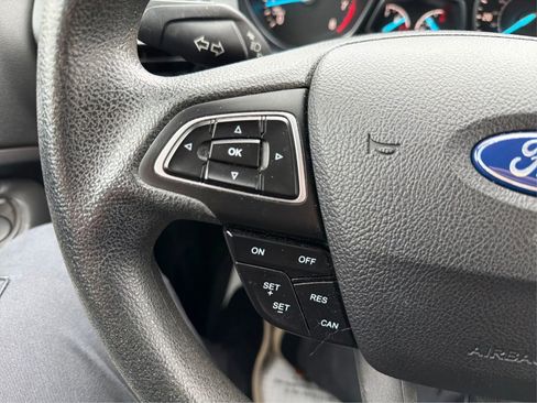 Used 2018 Ford Escape SE image 34