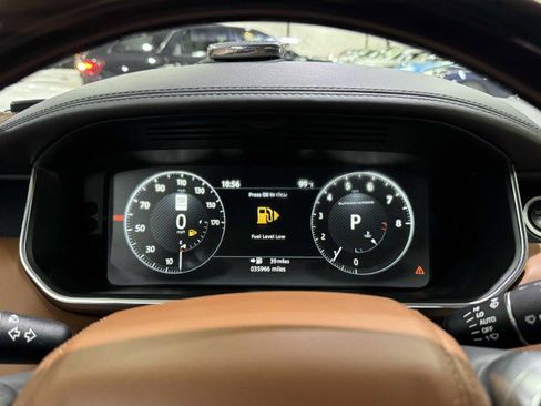 Used 2017 Land Rover Range Rover Autobiography image 37