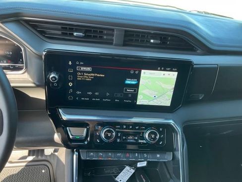 Used 2024 GMC Sierra 1500 Denali w/ Denali Reserve Package AWD/4WD image 14