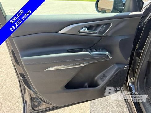 Used 2024 Chevrolet Traverse LT w/ Midnight/Sport Edition FWD image 10