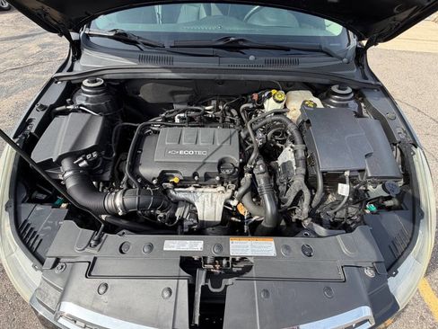 Used 2011 Chevrolet Cruze LTZ image 22