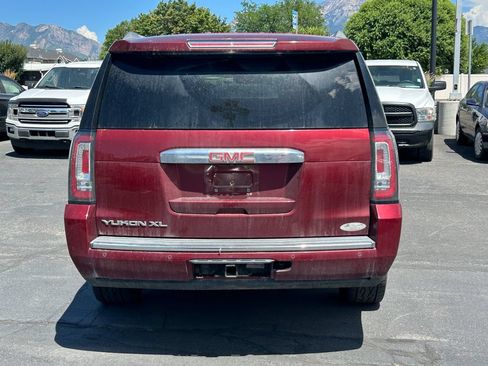 Used 2016 GMC Yukon XL Denali w/ Open Road Package AWD/4WD image 5