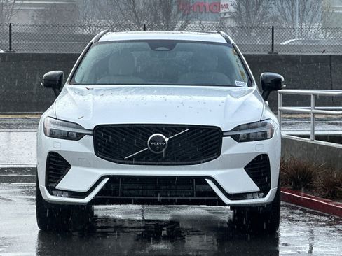 New 2026 Volvo XC60 B5 Ultra w/ Protection Package Premier AWD/4WD image 10