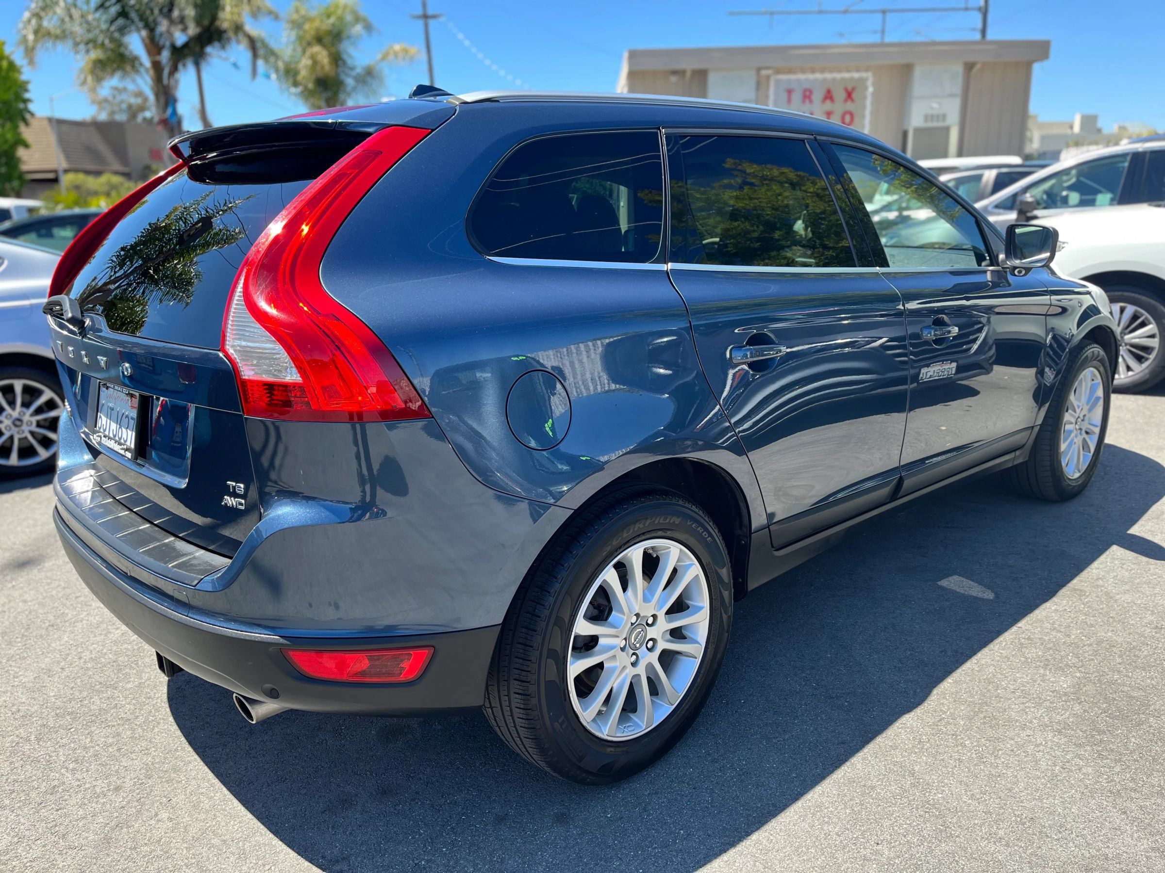 Used 2010 Volvo XC60 T6 AWD/4WD image 7