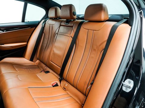 Used 2017 BMW 540i xDrive w/ Premium Package image 17