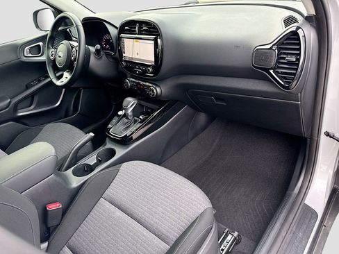 Used 2021 Kia Soul EX image 36