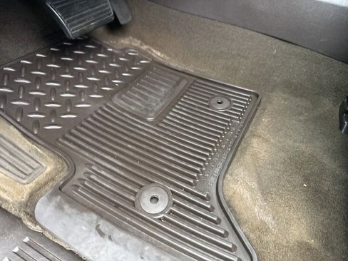 Used 2015 Chevrolet Silverado 2500 LTZ w/ LTZ Plus Package image 18