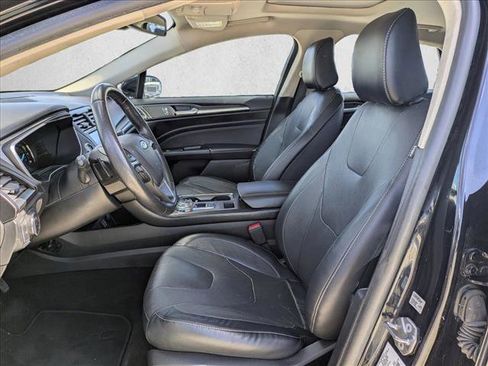 Used 2020 Ford Fusion Titanium image 17