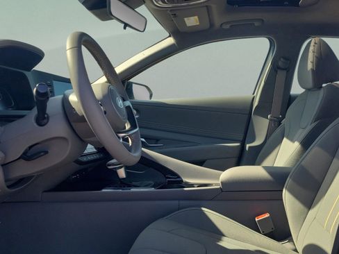 New 2026 Hyundai Elantra SEL Sport image 9