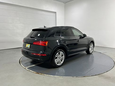 Used 2018 Audi Q5 2.0T Premium Plus w/ Premium Plus Package image 37
