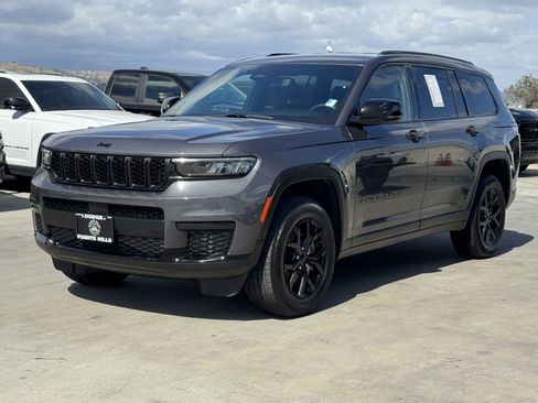 Certified 2024 Jeep Grand Cherokee L Laredo AWD/4WD image 4