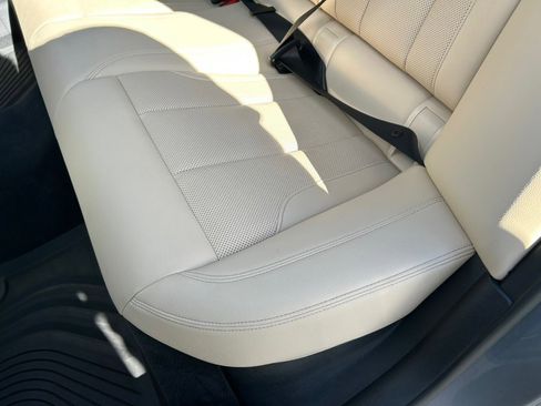 Used 2023 BMW i4 eDrive40 image 55