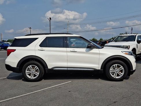 Certified 2023 Ford Explorer XLT w/ Equipment Group 202A AWD/4WD image 7