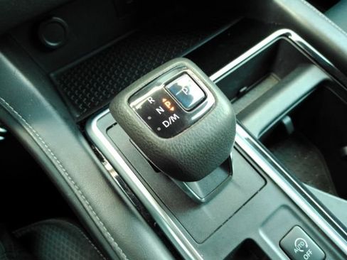 Used 2022 Nissan Pathfinder SV FWD image 45