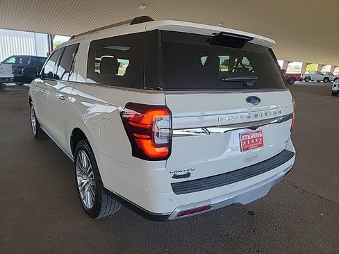 Used 2023 Ford Expedition Max Limited AWD/4WD image 10