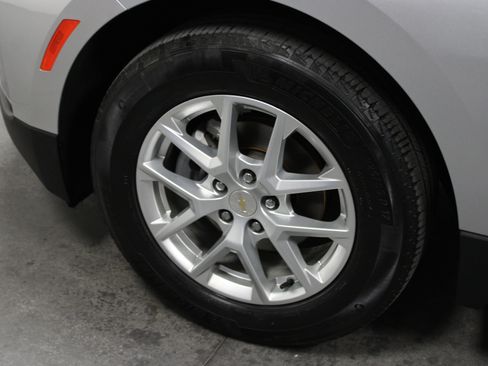 Used 2022 Chevrolet Equinox LT FWD image 10