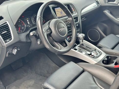 Used 2017 Audi Q5 2.0T Premium Plus w/ Technology Package AWD/4WD image 10