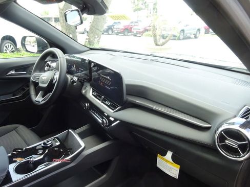 New 2026 Chevrolet Equinox LT FWD image 15
