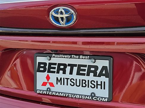 Used 2025 Toyota Corolla LE image 28