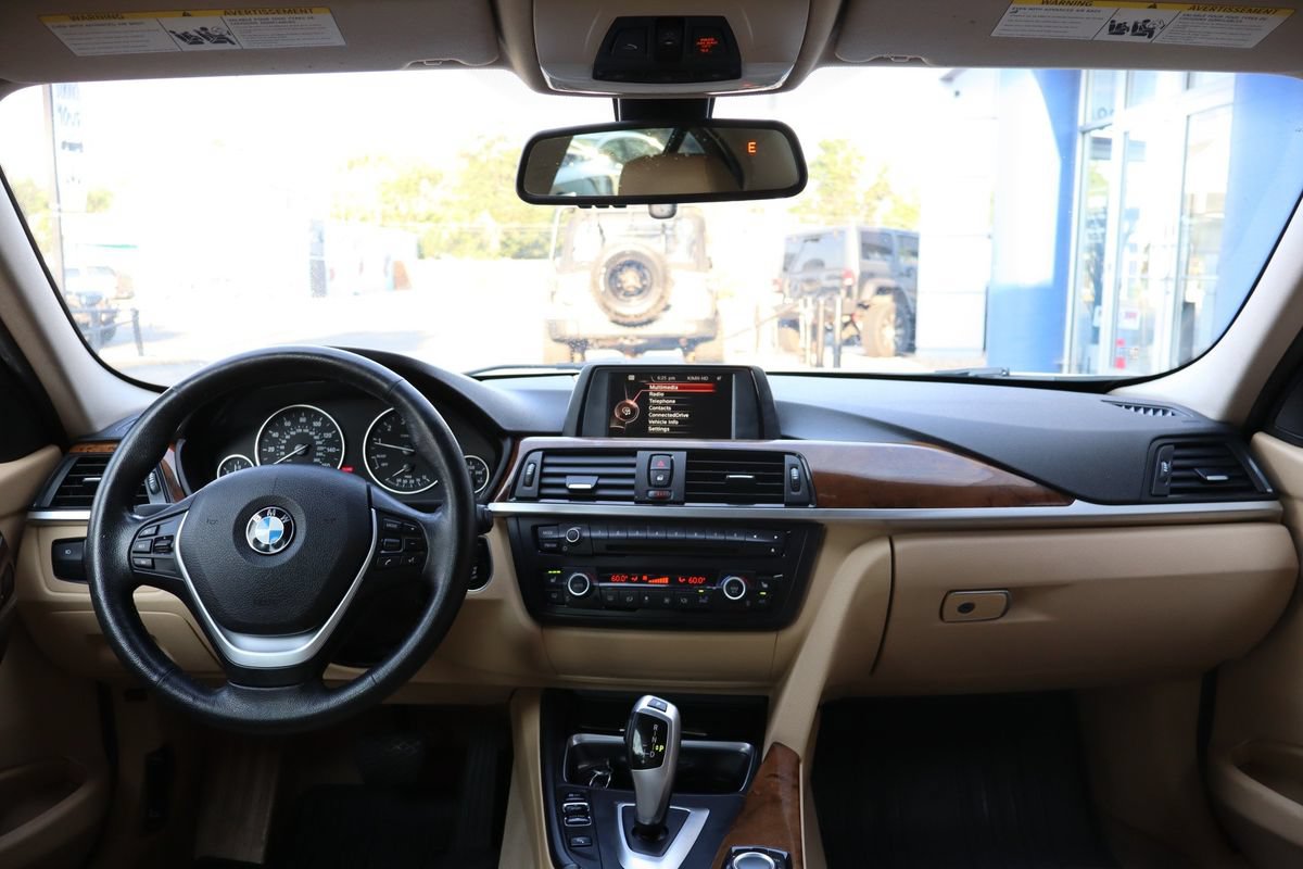 Used 2015 BMW 328i xDrive Sedan AWD/4WD image 12