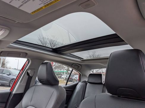 Used 2025 Toyota Camry XLE AWD/4WD image 13