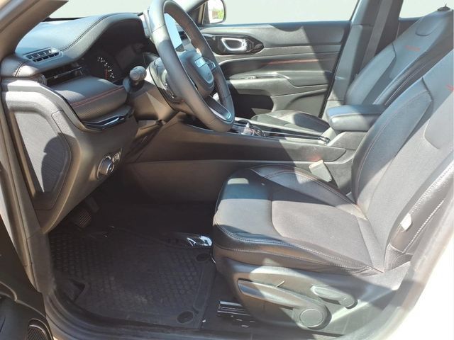 Used 2023 Jeep Compass Trailhawk AWD/4WD image 18