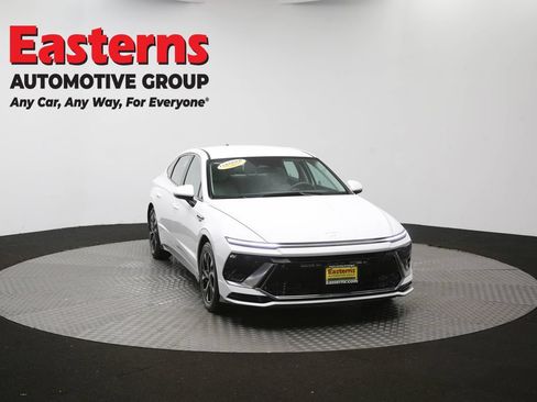 Used 2025 Hyundai Sonata SEL FWD image 51