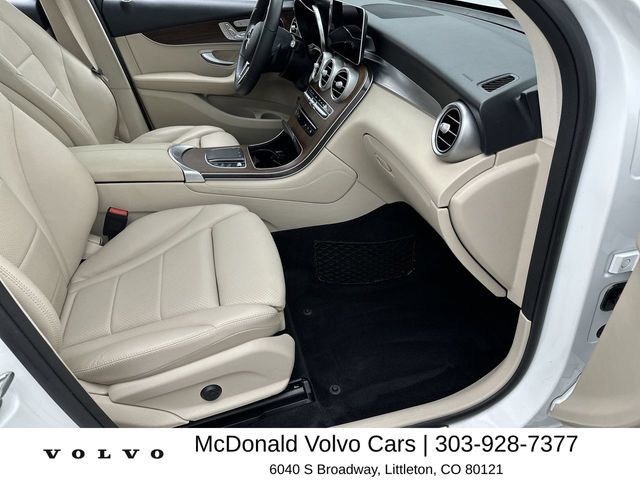 Used 2020 Mercedes-Benz GLC 300 4MATIC image 25
