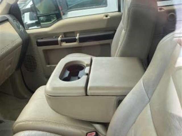 Used 2008 Ford F350 4x4 Crew Cab Super Duty image 8