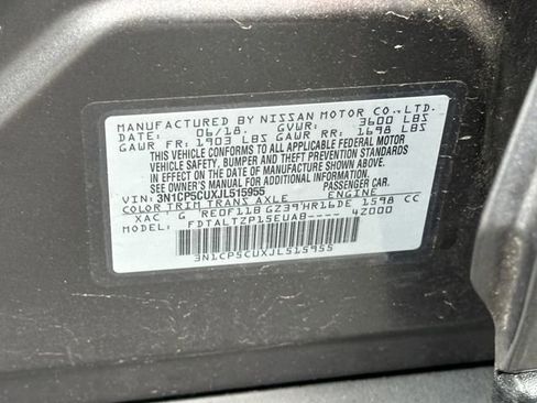 Used 2018 Nissan Kicks SR image 33