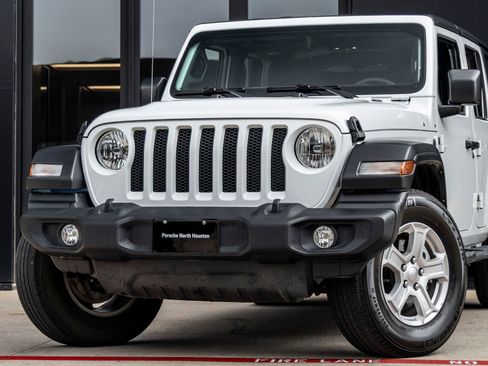 Used 2023 Jeep Wrangler Unlimited Sport AWD/4WD image 3