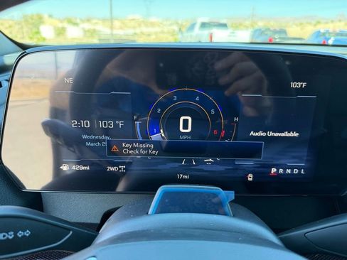 New 2026 Chevrolet Traverse Z71 w/ Enhanced Driving Package image 25