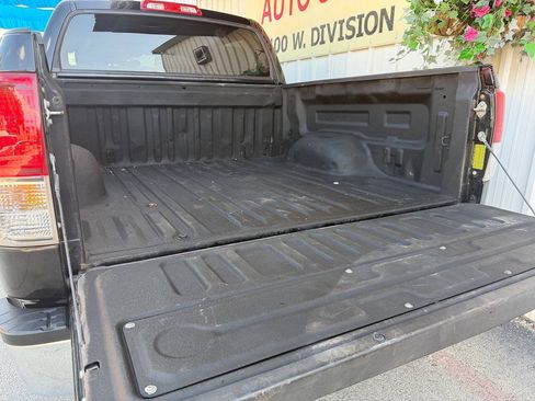 Used 2013 Toyota Tundra 2WD CrewMax w/ SR5 Pkg image 33