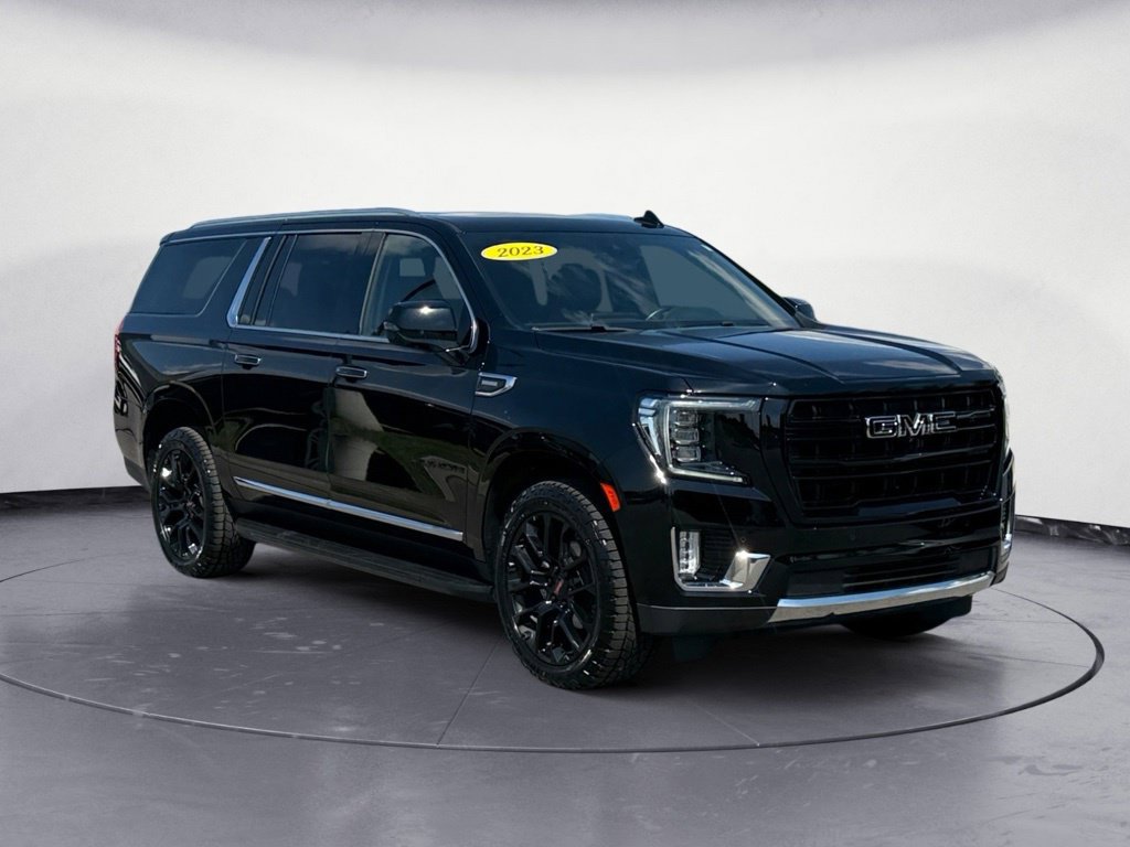 Used 2023 GMC Yukon XL SLT w/ SLT Luxury Package AWD/4WD image 11