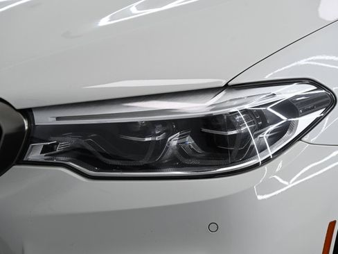 Used 2018 BMW M550i xDrive AWD/4WD image 8