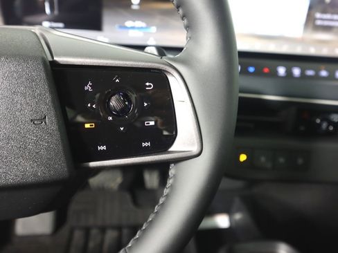 New 2026 Nissan Leaf Platinum+ image 12