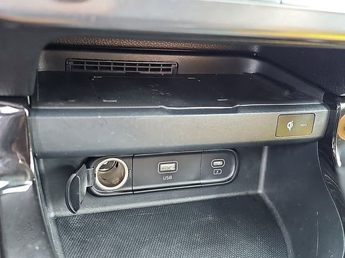 Used 2024 Kia Seltos SX w/ SX Sunroof Package image 25