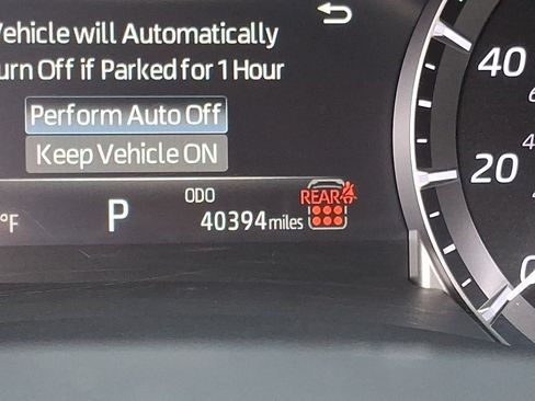 Used 2024 Toyota Highlander LE AWD/4WD image 22