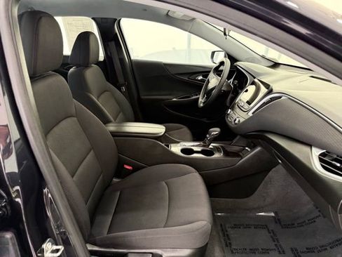Used 2023 Chevrolet Malibu LT image 18