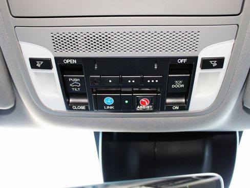 Used 2020 Acura MDX FWD w/ Technology Package image 22