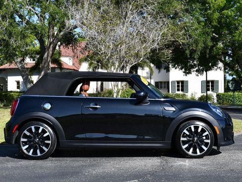 Used 2024 MINI Cooper S w/ Signature Upholstery Package FWD image 46