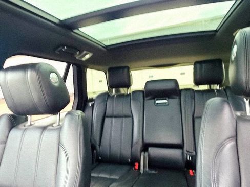 Used 2016 Land Rover Range Rover HSE image 26